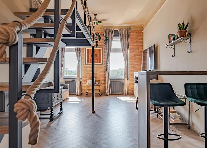 Rustic Gallery With Panoramic View And Ac *