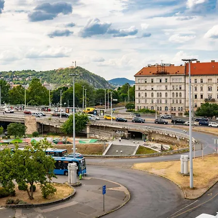 Rustic Gallery With Panoramic View And Ac * Budapeszt