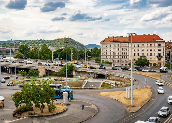 Rustic Gallery With Panoramic View And Ac * בודפשט